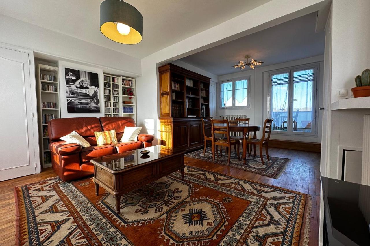 טור Beautiful Apartment With Terrace - Loire View מראה חיצוני תמונה