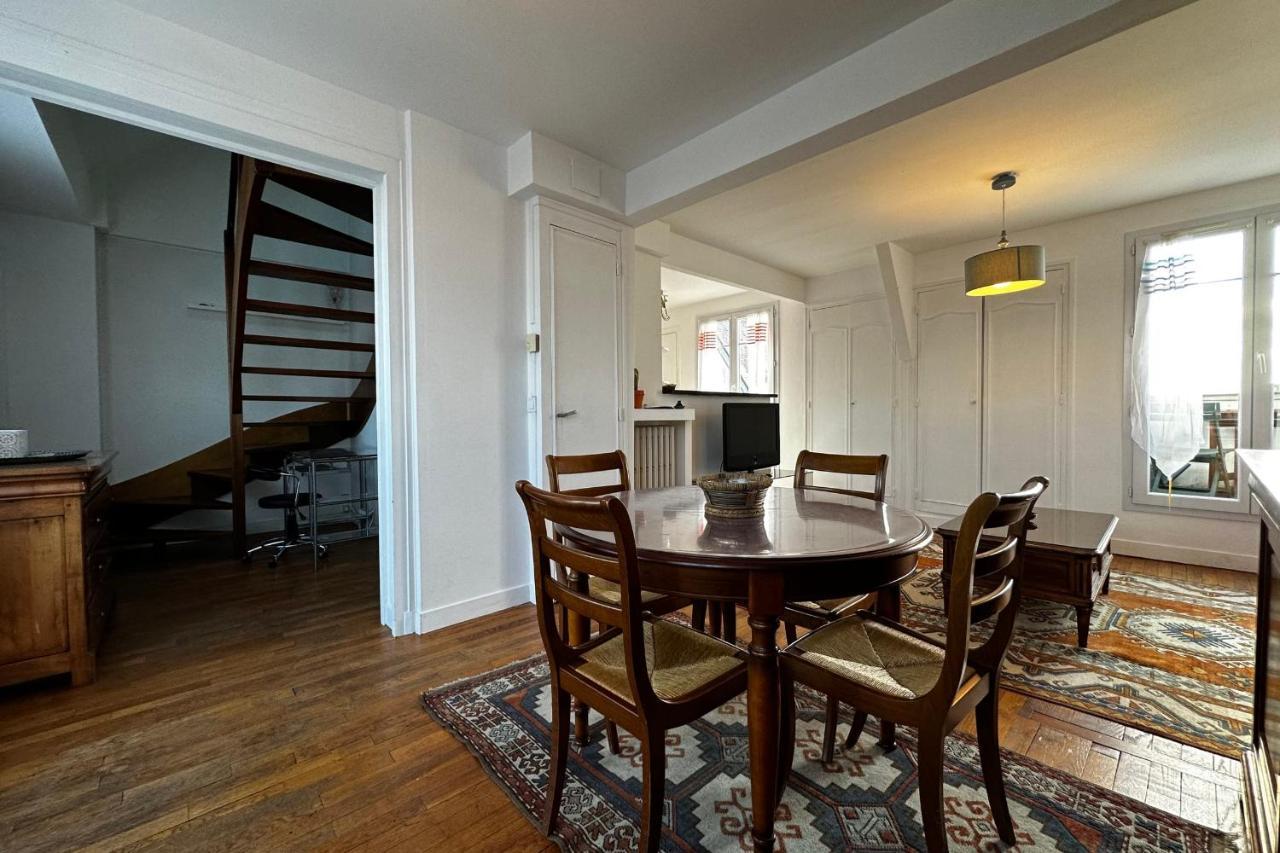טור Beautiful Apartment With Terrace - Loire View מראה חיצוני תמונה