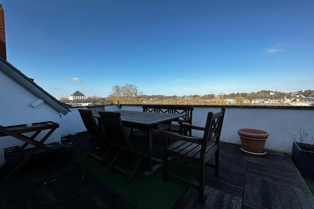 טור Beautiful Apartment With Terrace - Loire View מראה חיצוני תמונה