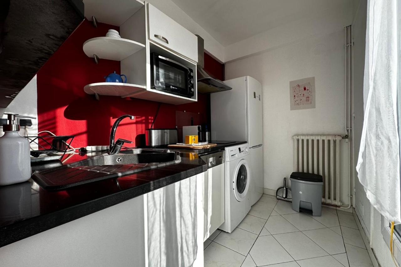 טור Beautiful Apartment With Terrace - Loire View מראה חיצוני תמונה
